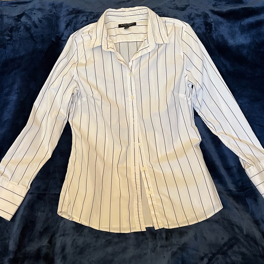 Banana Republic White with dark gray / black stripe Riley Shirt - Picture 5 of 7